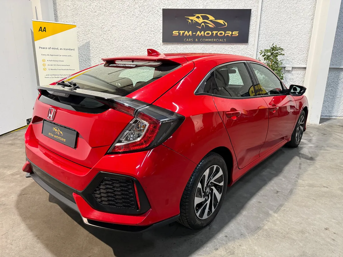 Honda Civic 2018 Petrol Automatic - Image 3