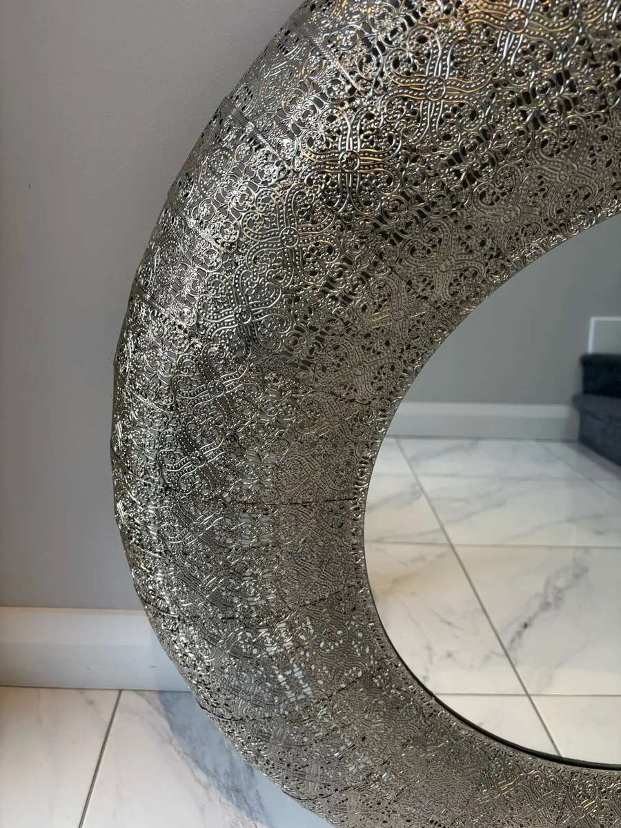 Silver Mirror - Image 3