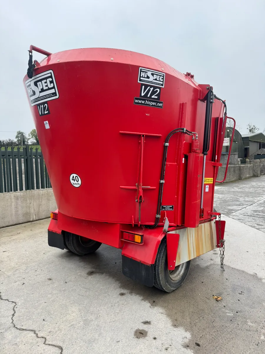 *** HI SPEC V12 TUB FEEDER *** - Image 2