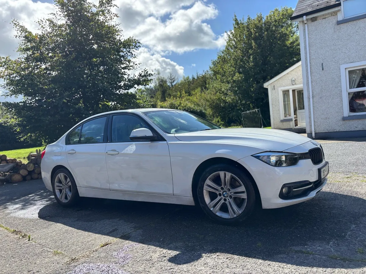 BMW 3 Series - Image 2