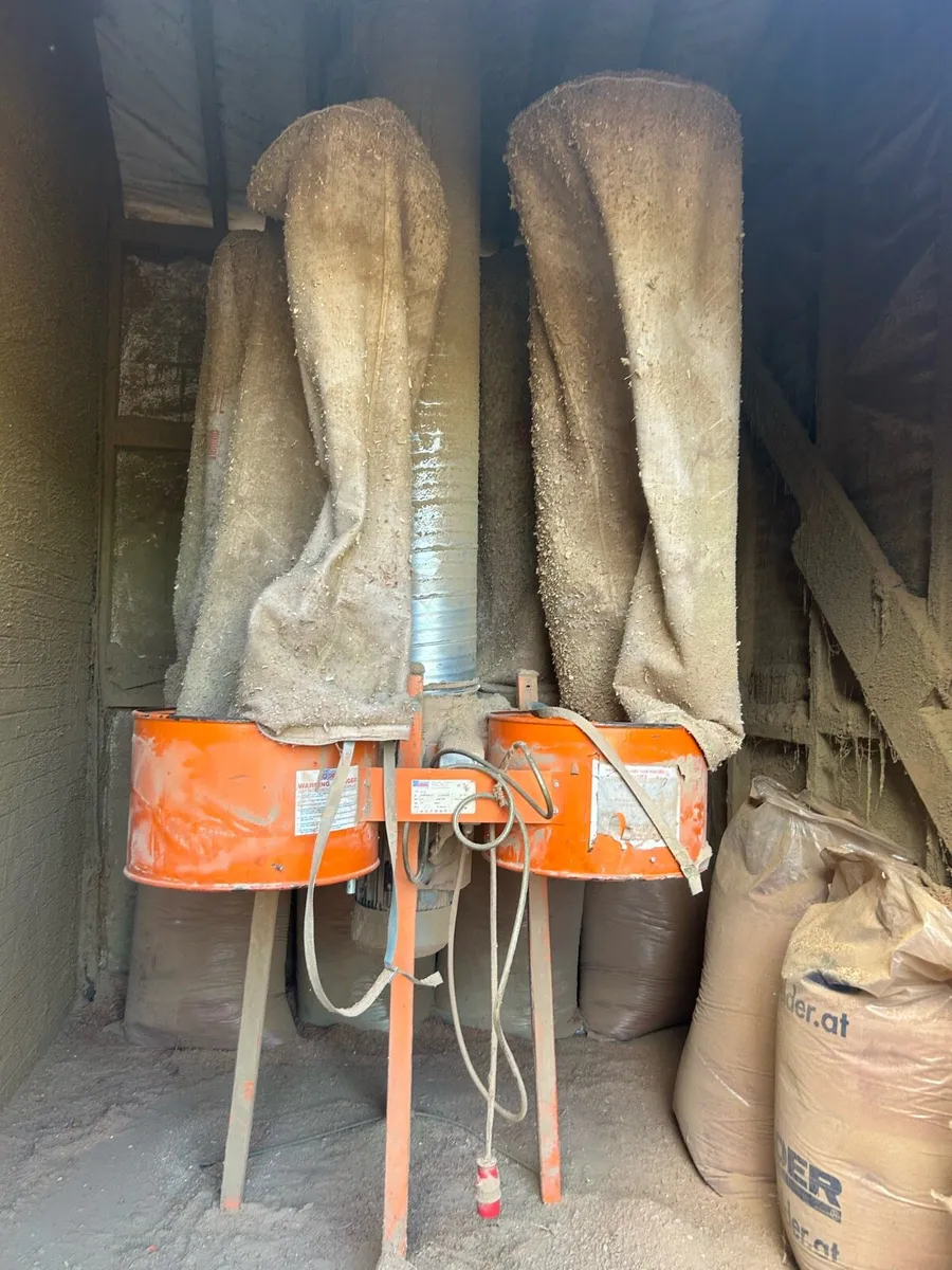 4 bag extractor plus full w/shop of ductwork - Image 2