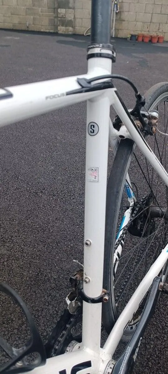 Road Bike - Image 3