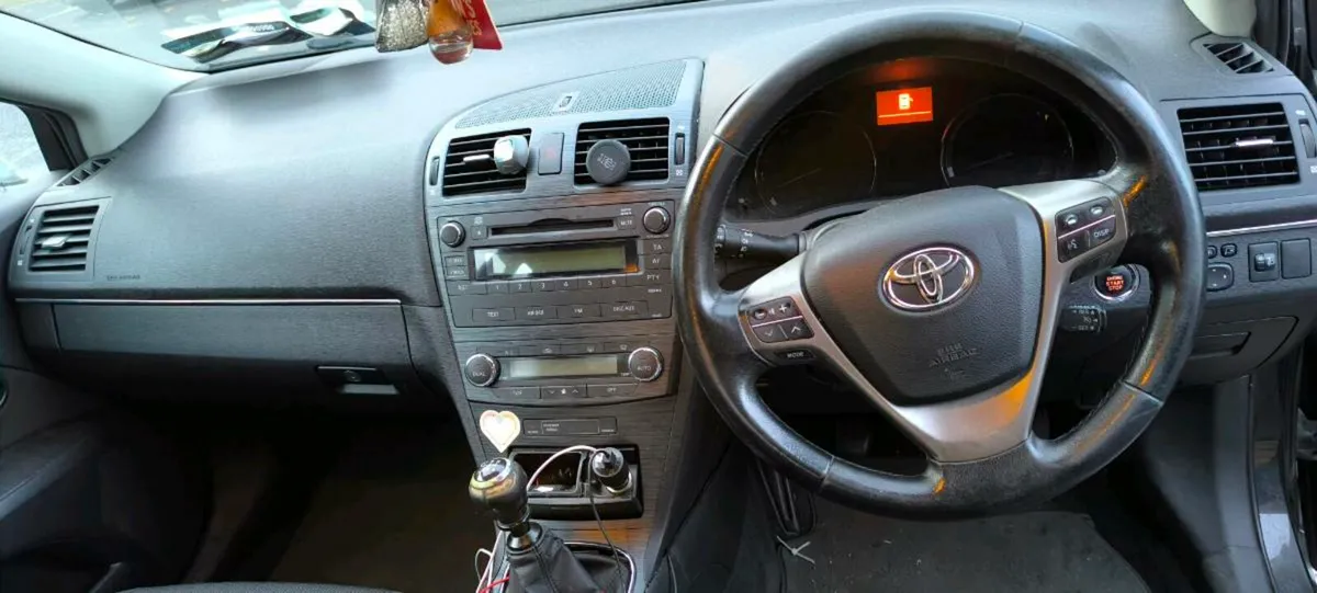 Toyota Avensis T27 2009 - Image 4