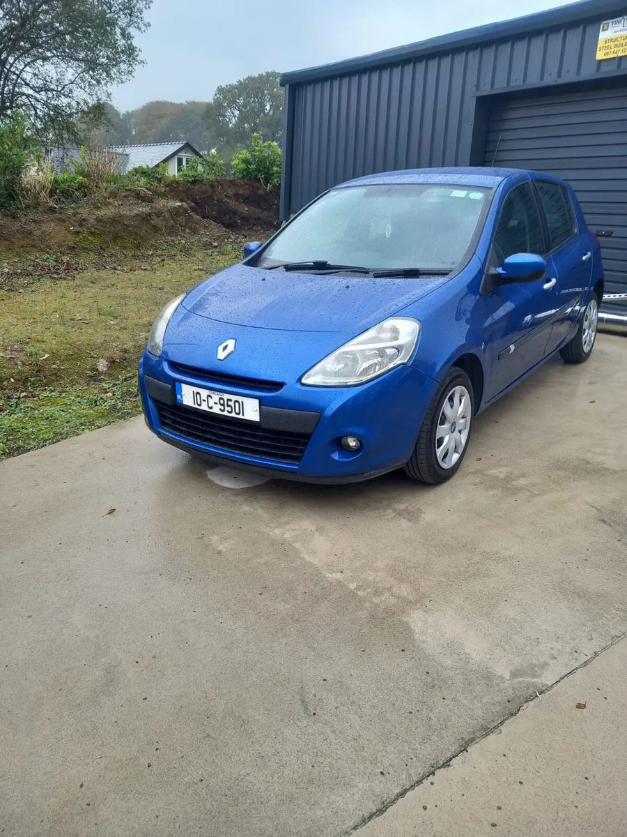 Renault Clio - Image 1