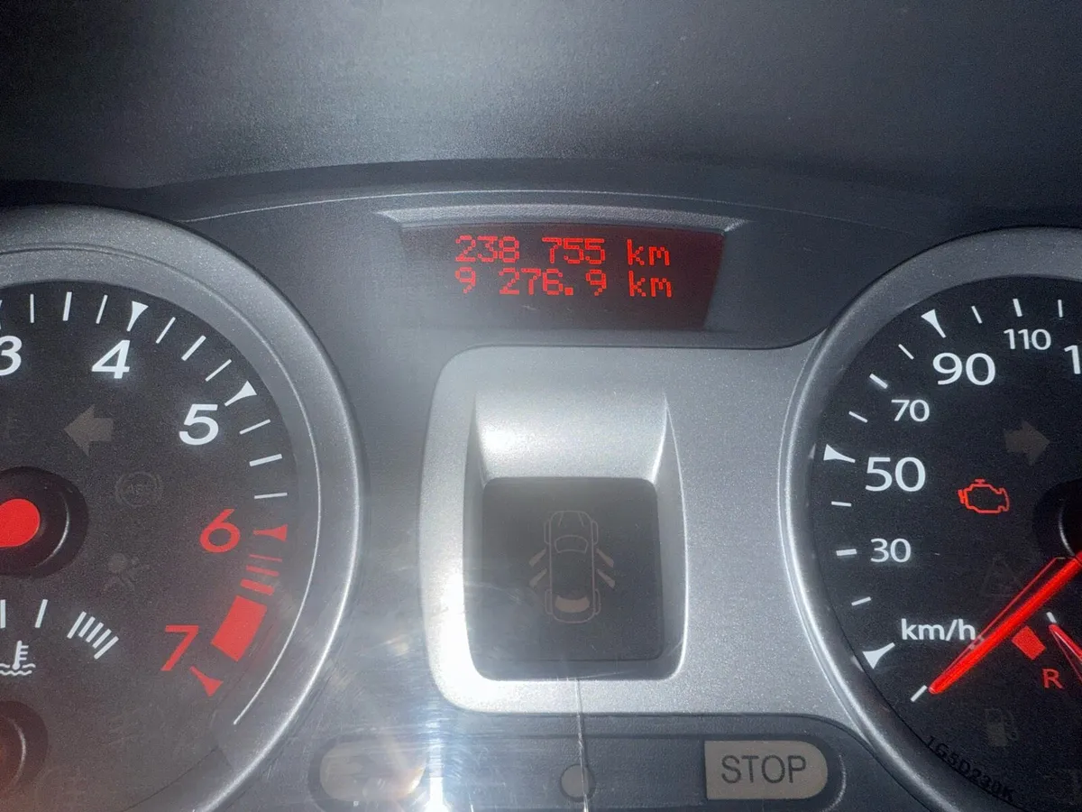 Renault Clio - Image 4