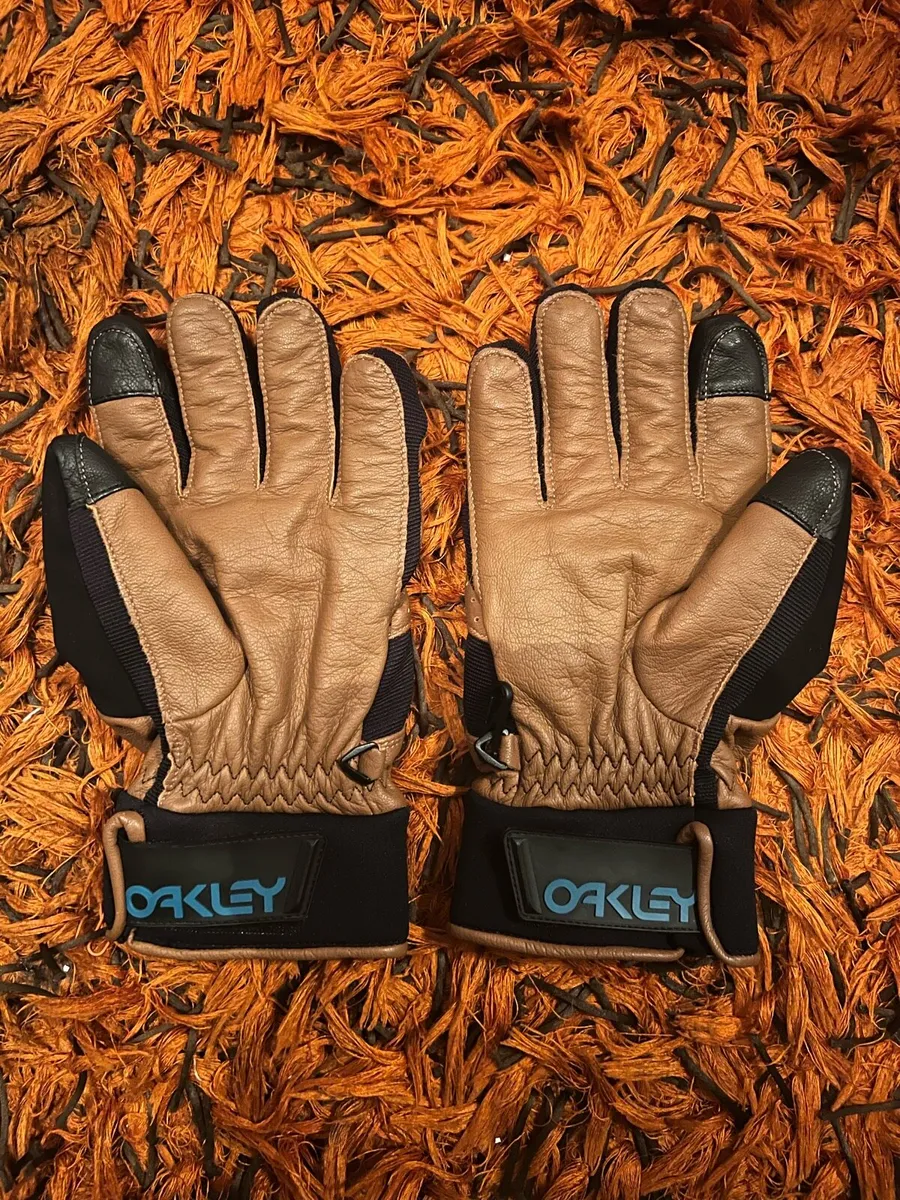 Oakley gloves - Image 3