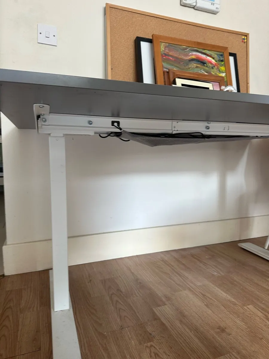 Electric Stand Up desk - Image 1