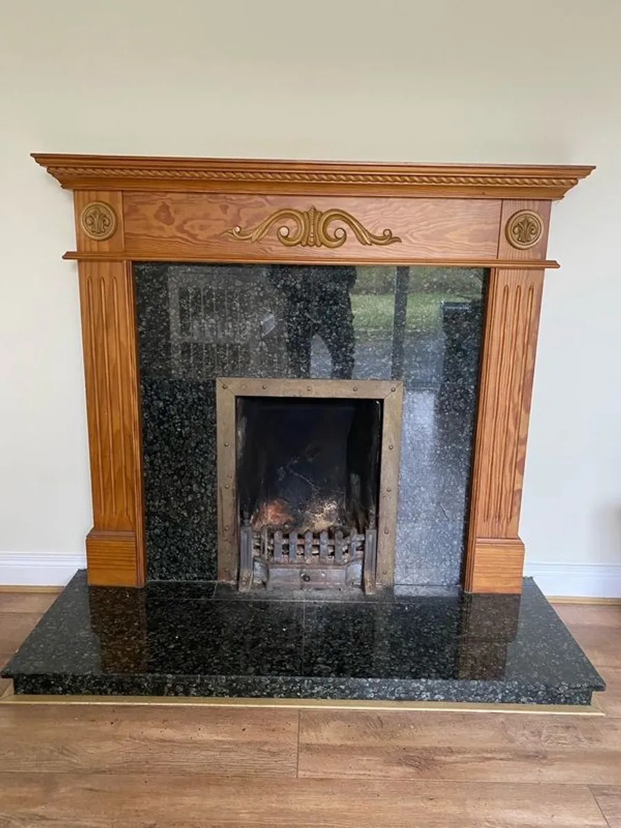 fireplace Hearth and grate - Image 1