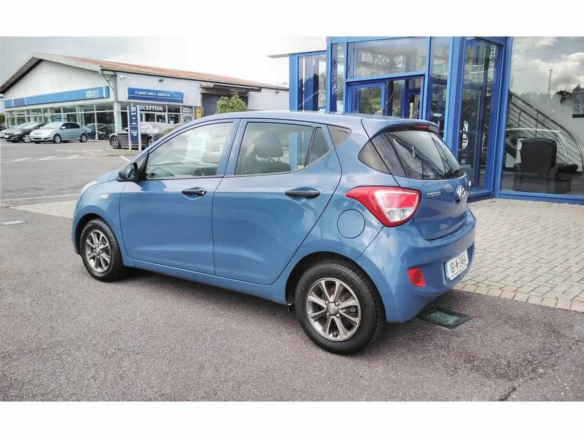 Hyundai i10 1.0 S 5DR - Image 4