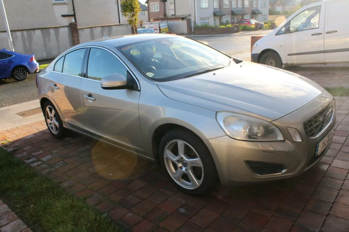 Volvo S60 D3 2011 NCT May 26+TAX Dec 25 - Image 1