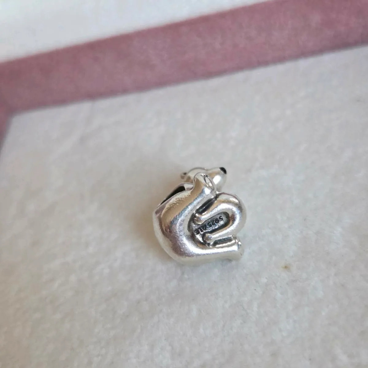 Pandora hugging polar bears charm - Image 4