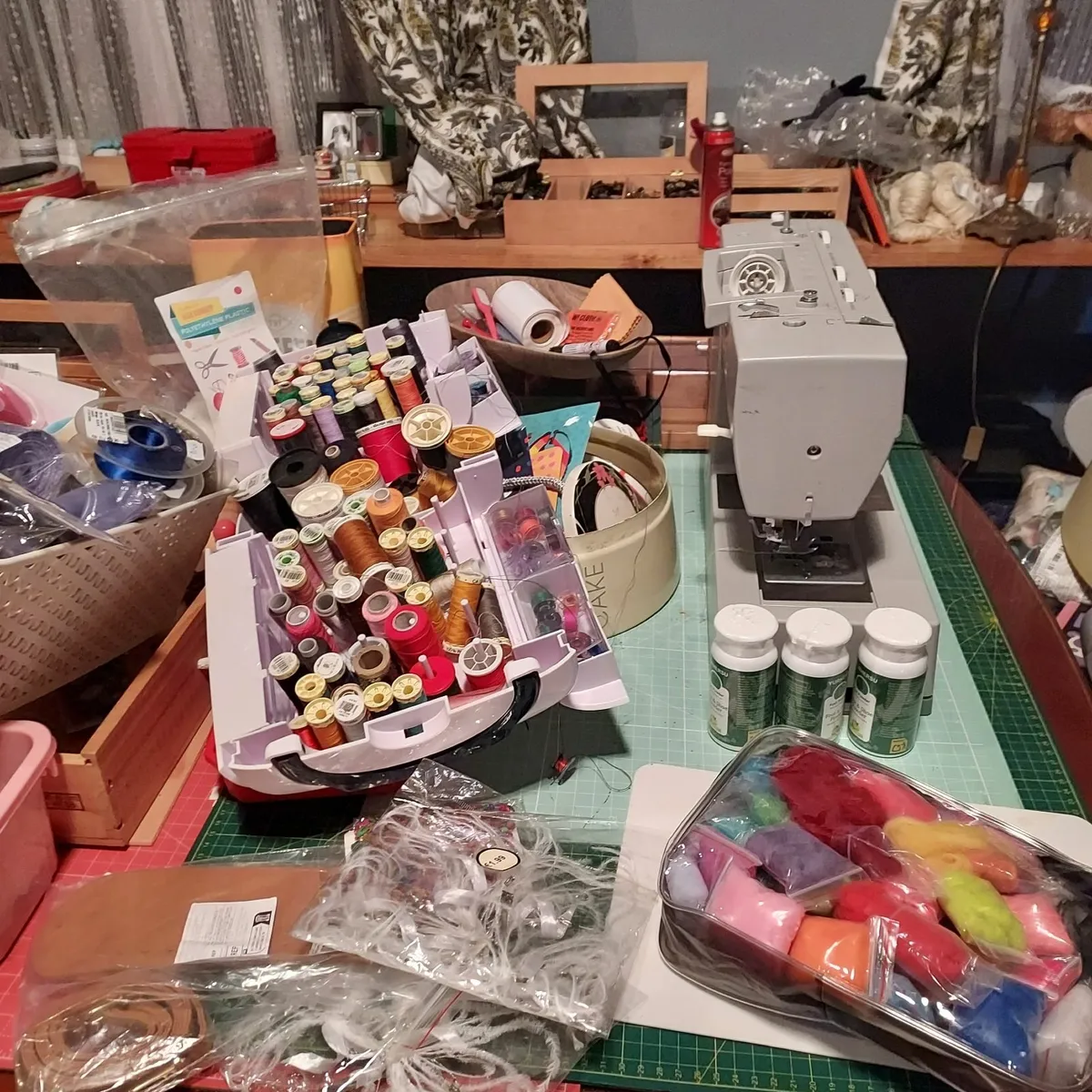 Sewing Machines and fabric - Image 3