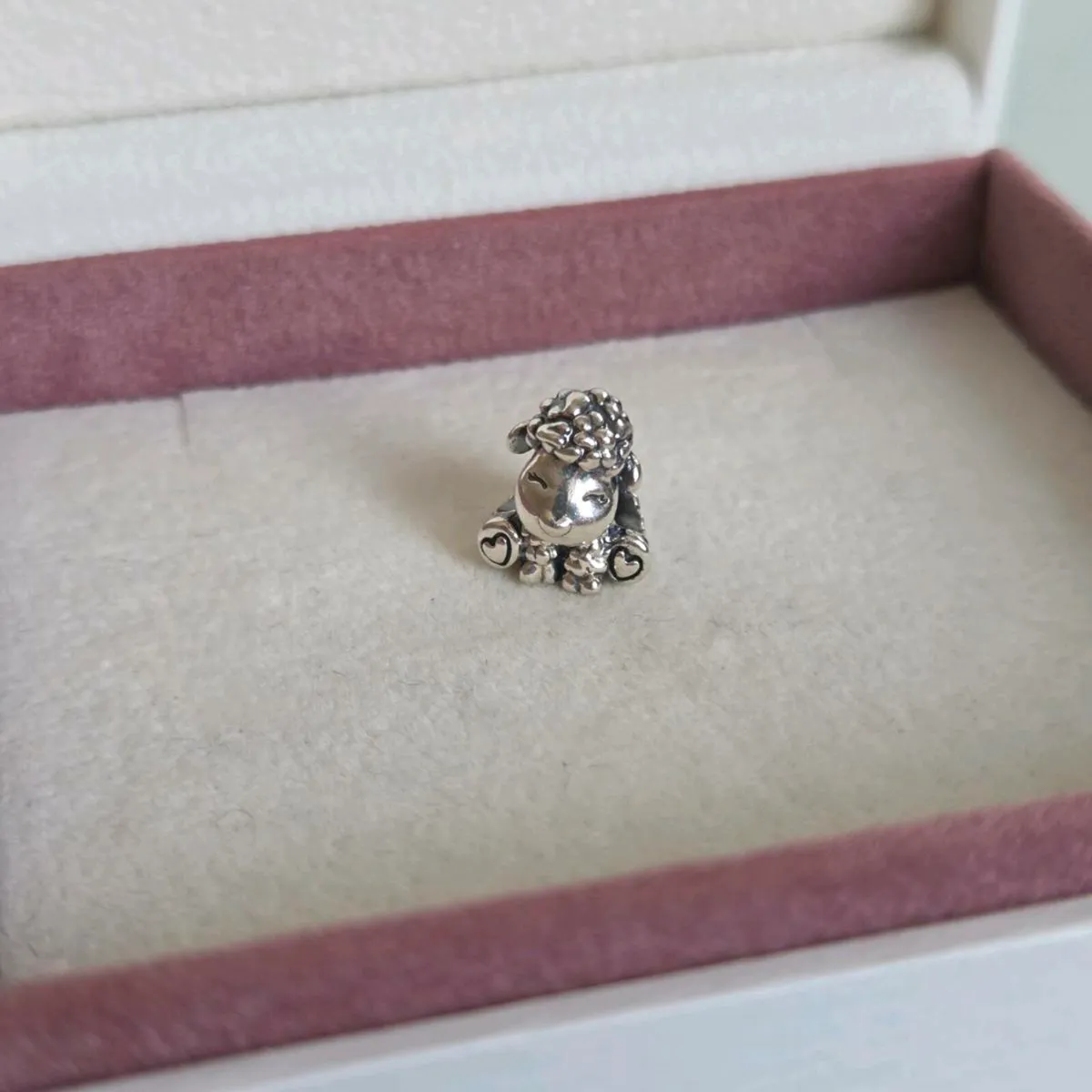 Pandora cute little sheep charm perfect condition - Image 1