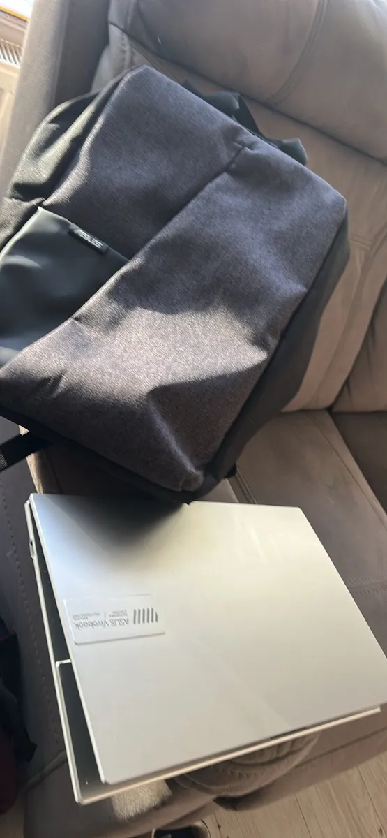 ASUS Vivobook Laptop - Image 2