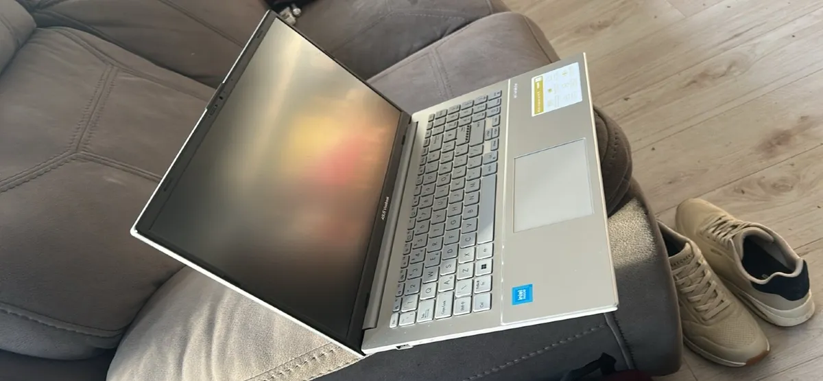 ASUS Vivobook Laptop - Image 4