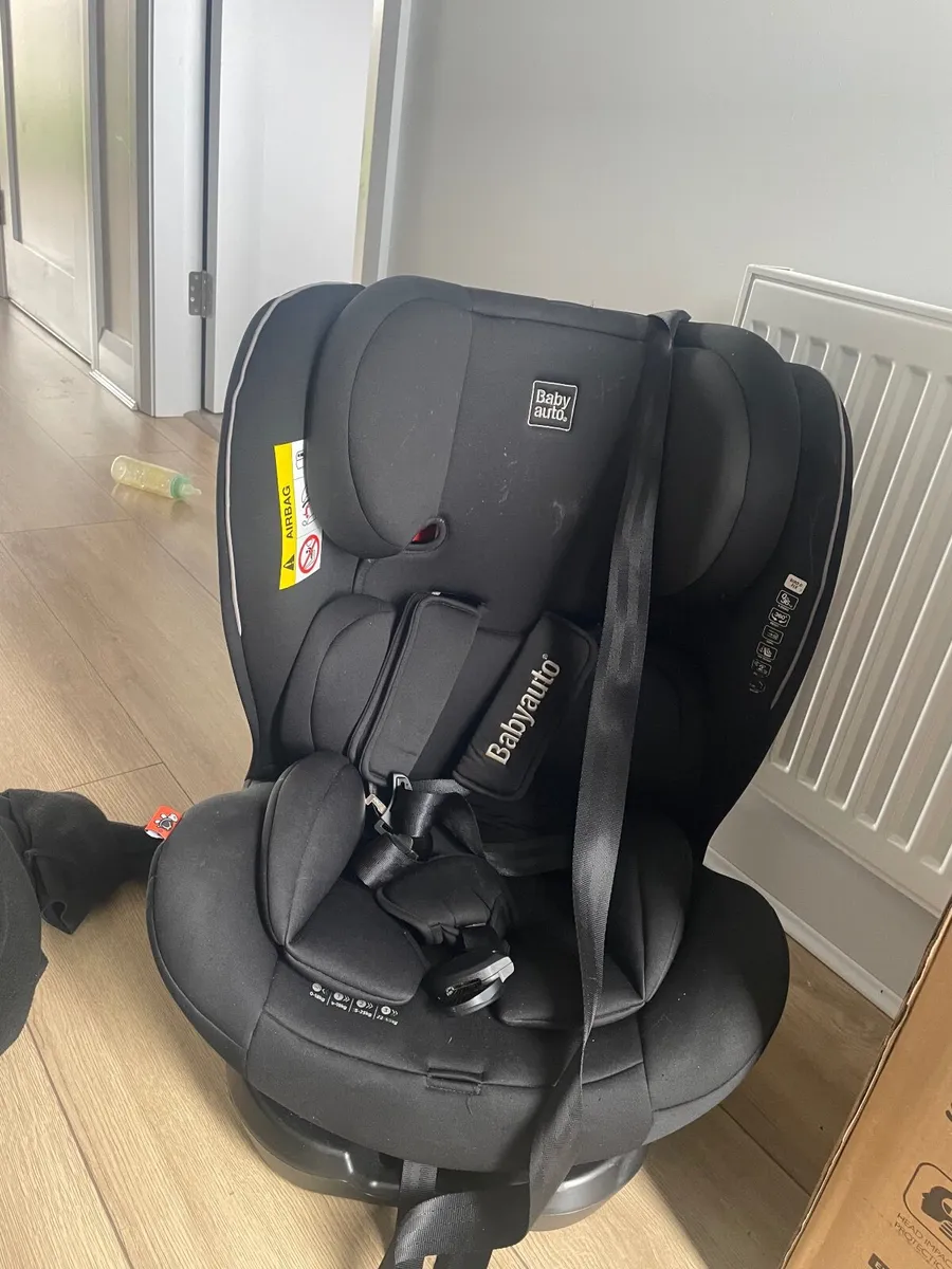 car seats,cot beds PRICE BELOW=>READ DESCRIPTION - Image 1