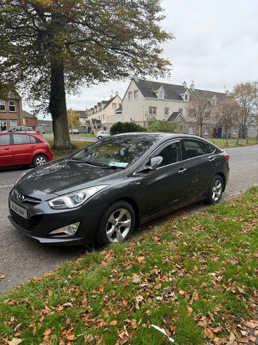 Hyundai I 40 2013 - Image 2