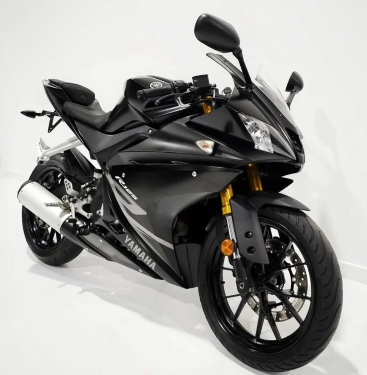 Yamaha YZF R125 - Image 3