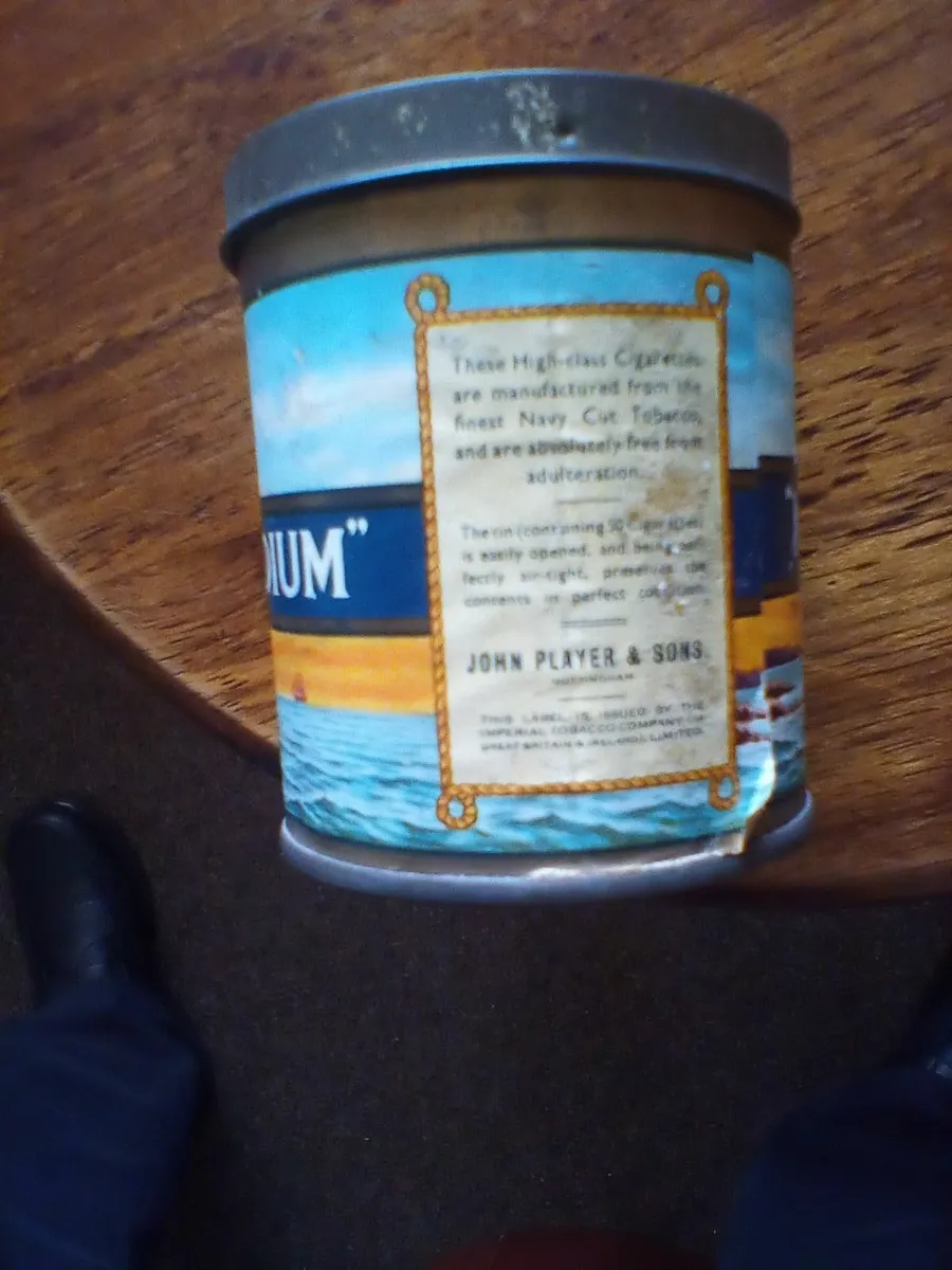 Vintage collectable tin - Image 2