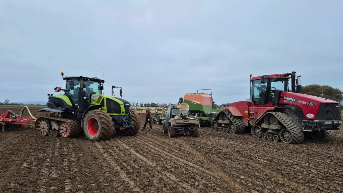 Claas Axion 960TT - Image 1