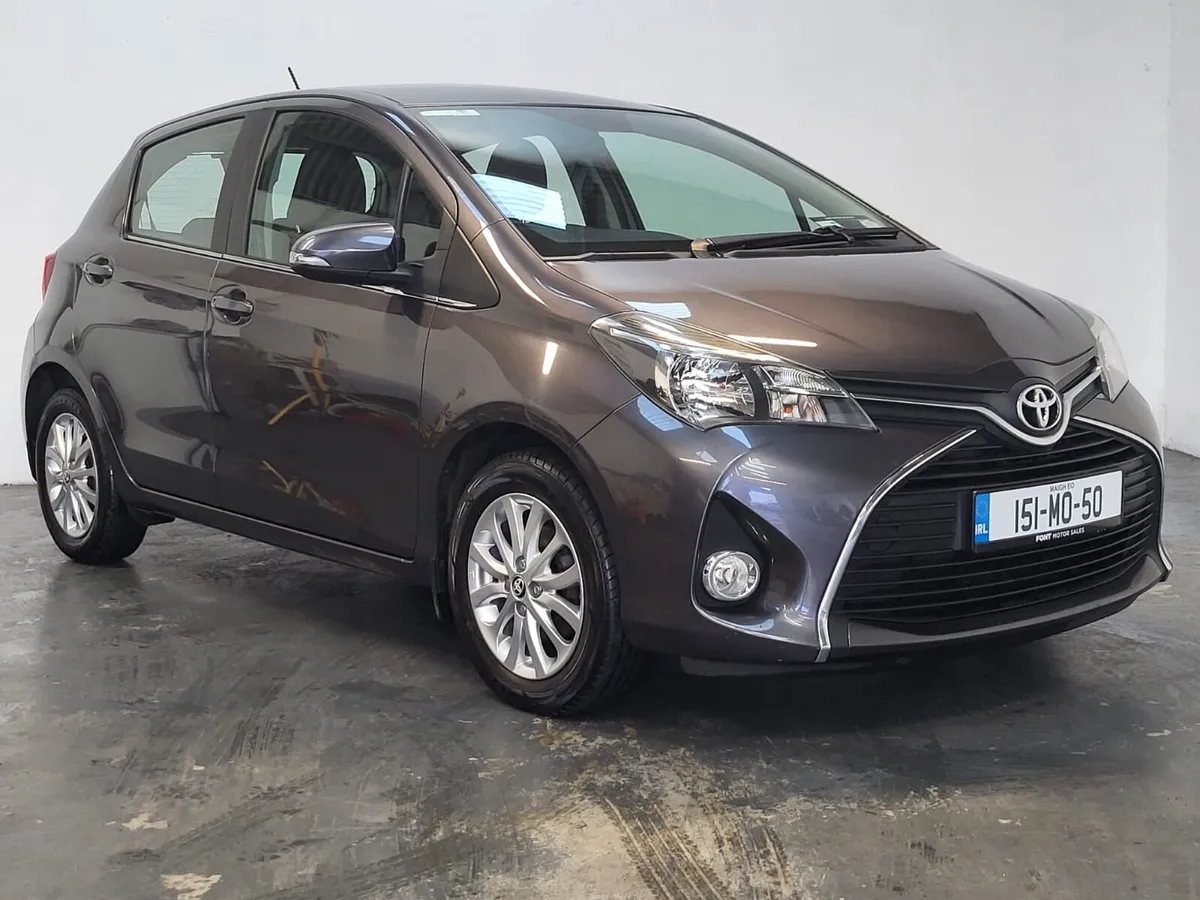 151 Toyota Yaris 1.0 SOL - CAMERA - HIGH SPEC - Image 2