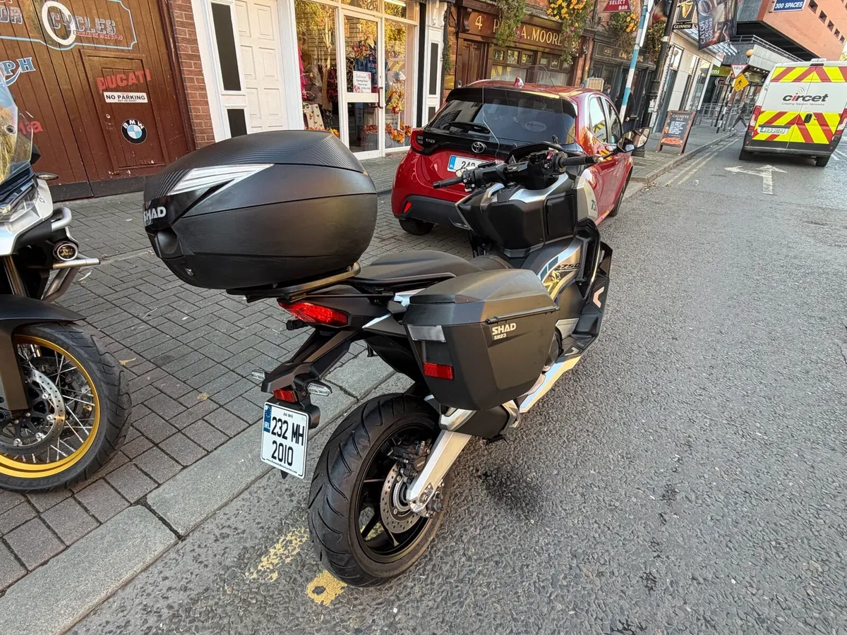 2023 Honda Forza 750 - Image 3