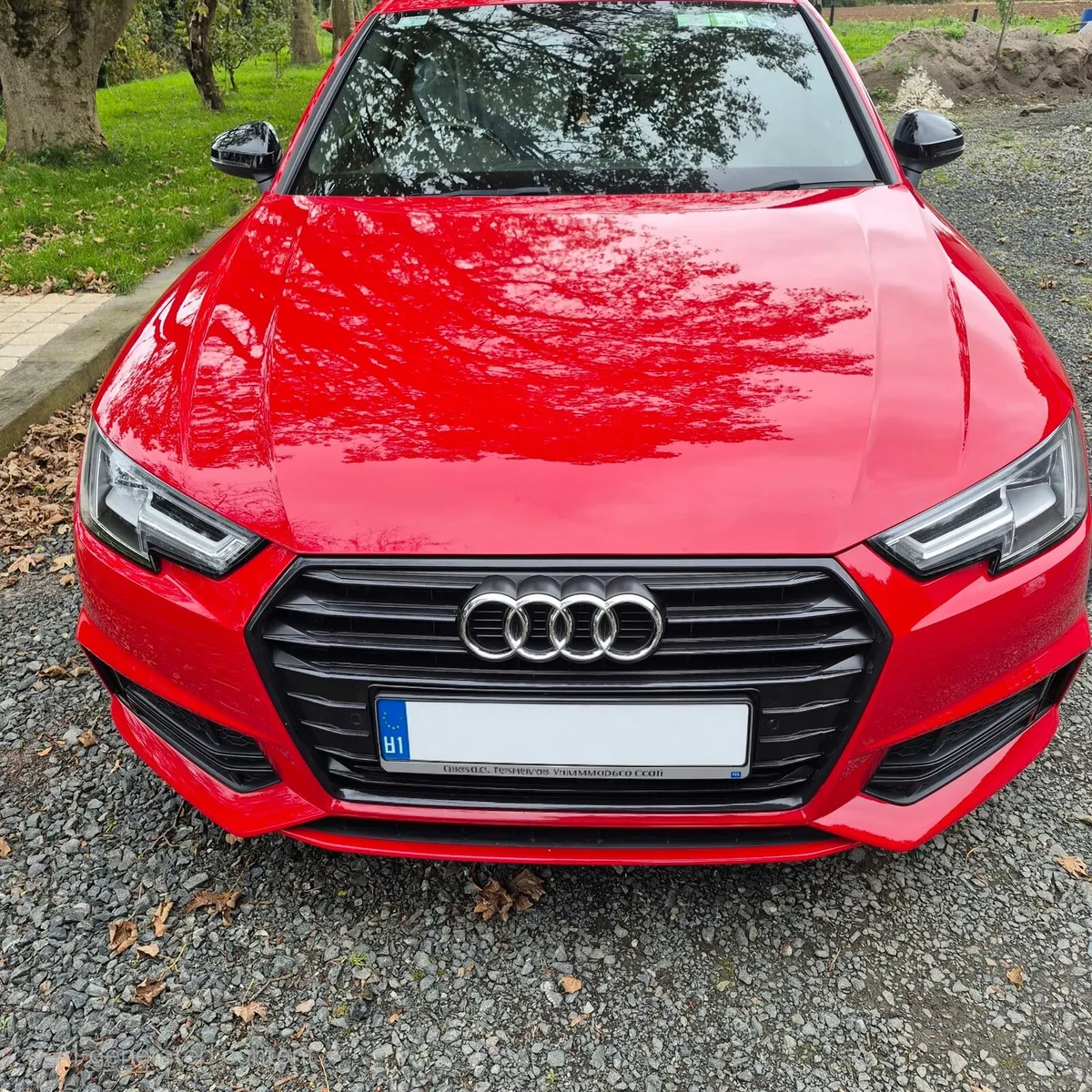 172 Audi A4 2.0 tdi Sline Quattro Black Edition - Image 2