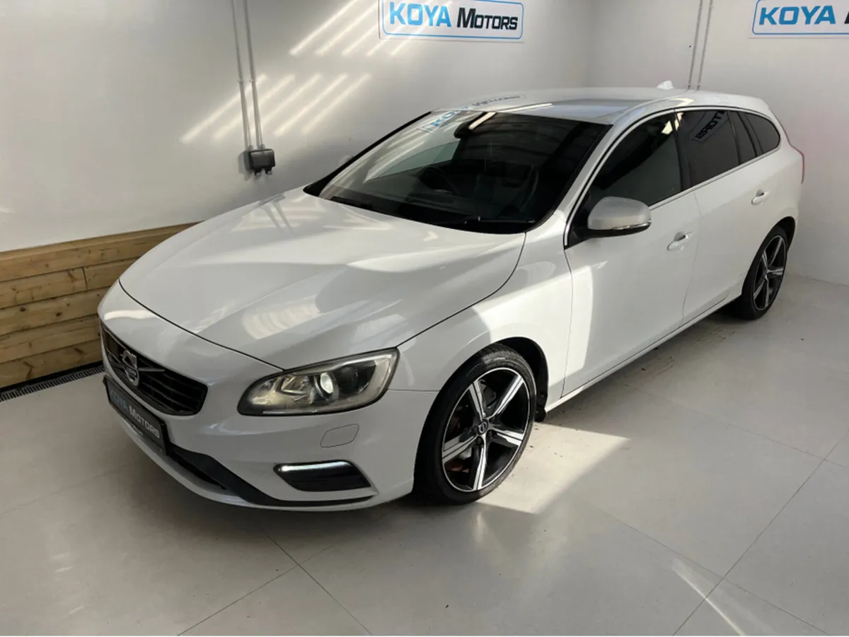 Volvo V60 2.0 D4 R-DESIGN DIESEL AUTO // FULL LEAT - Image 2