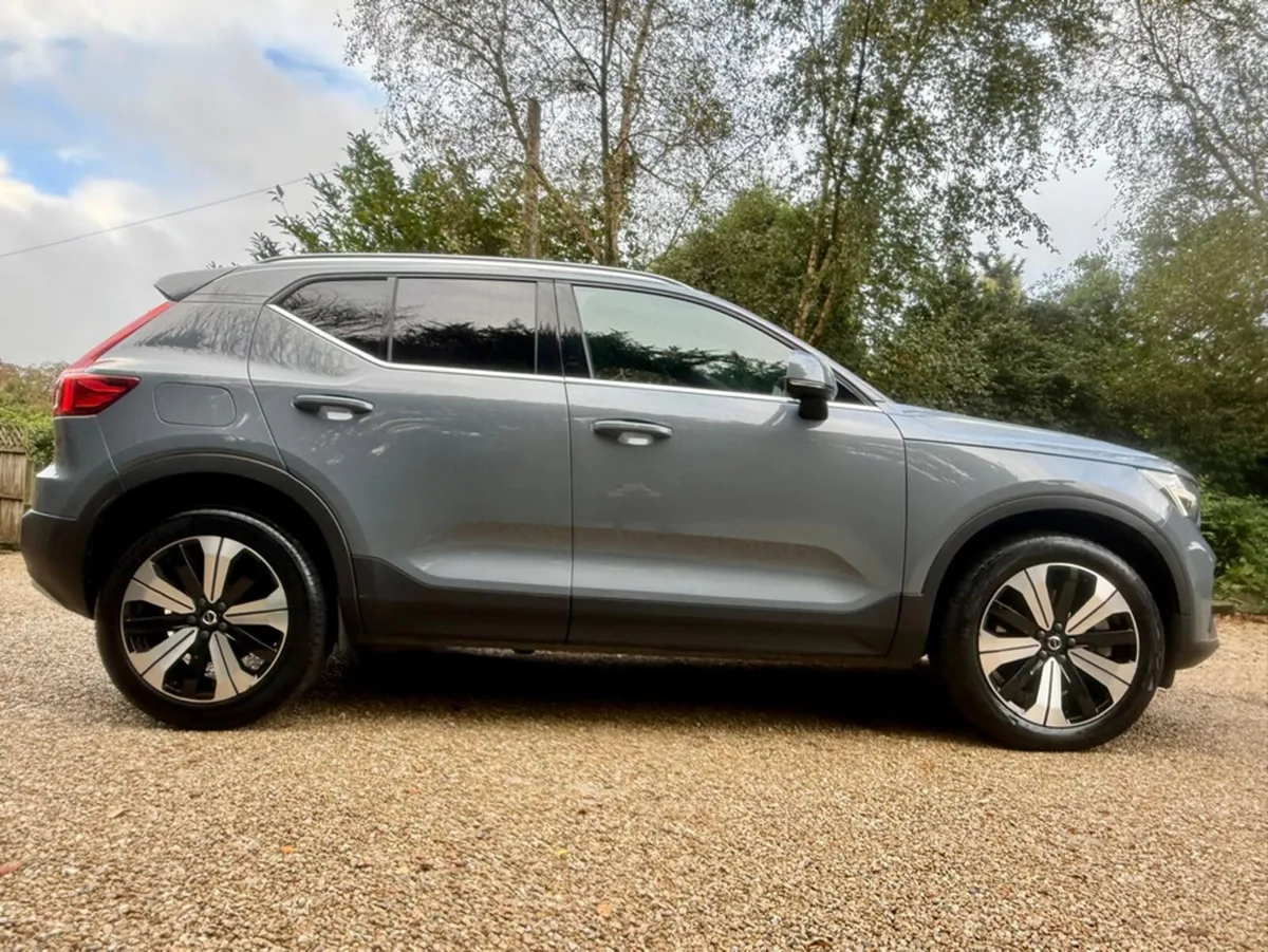 Volvo XC40 1.5 T4 CORE RECHARGE *F.VOLVO.S.H* - Image 4