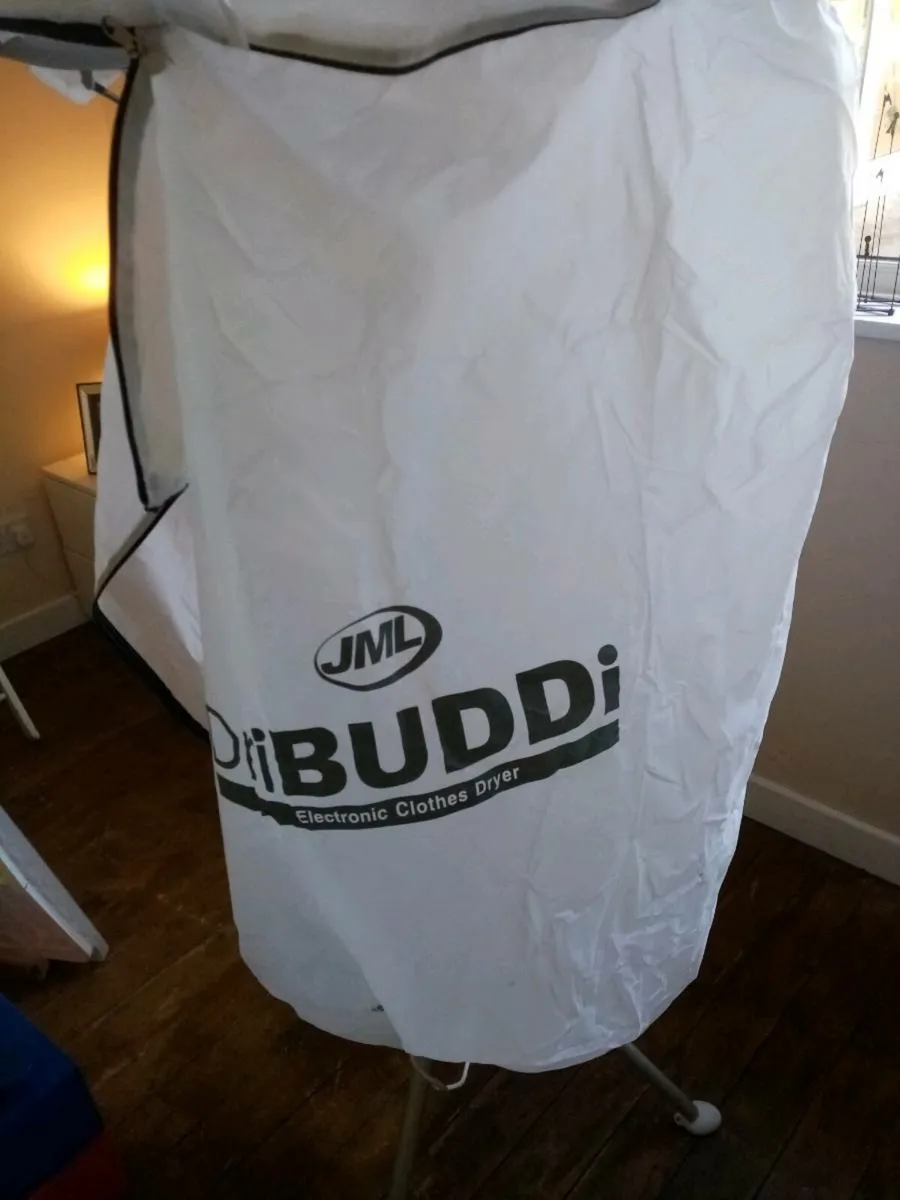 Clothes dryer - Image 1
