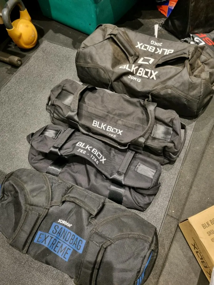 Gym equipment - Rower - Blkbox plyo - weights - Image 2