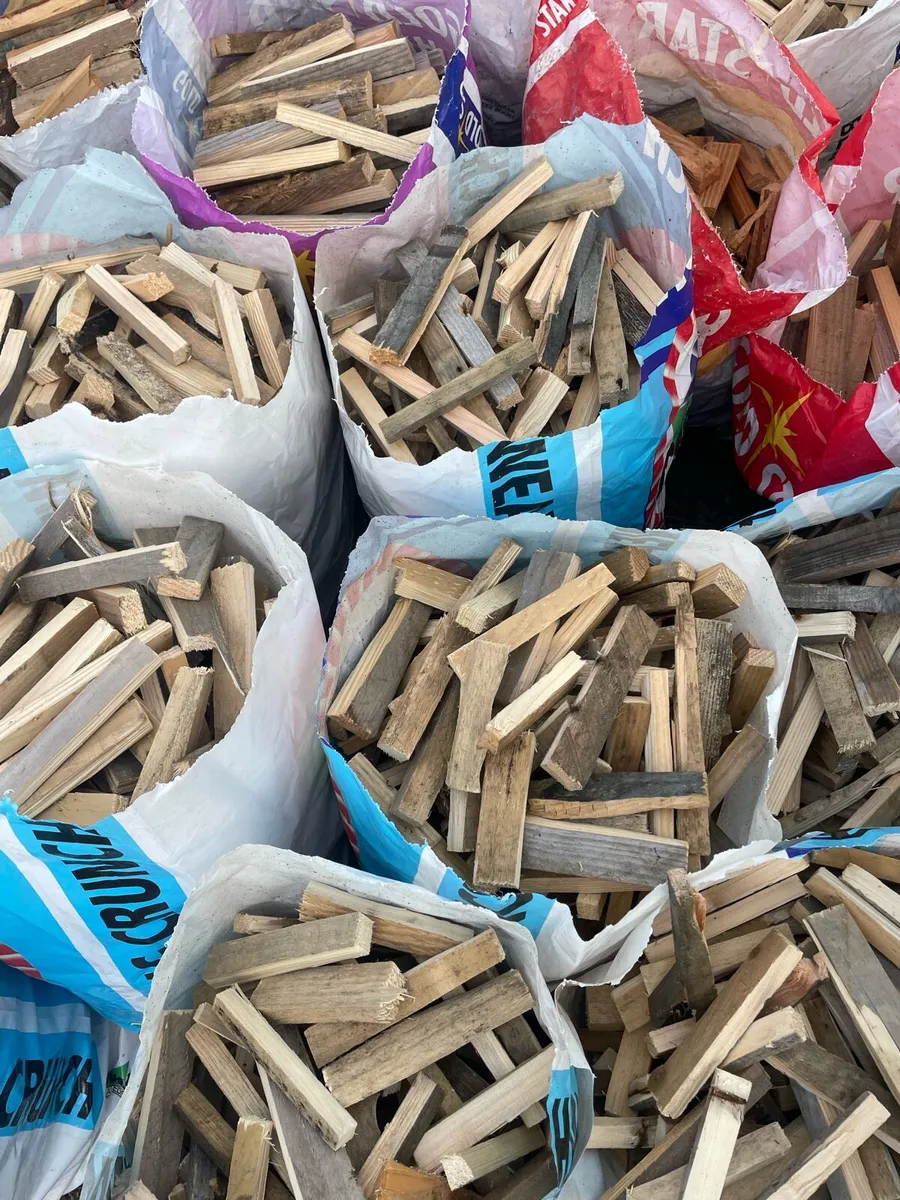 Dry kindling - Image 1