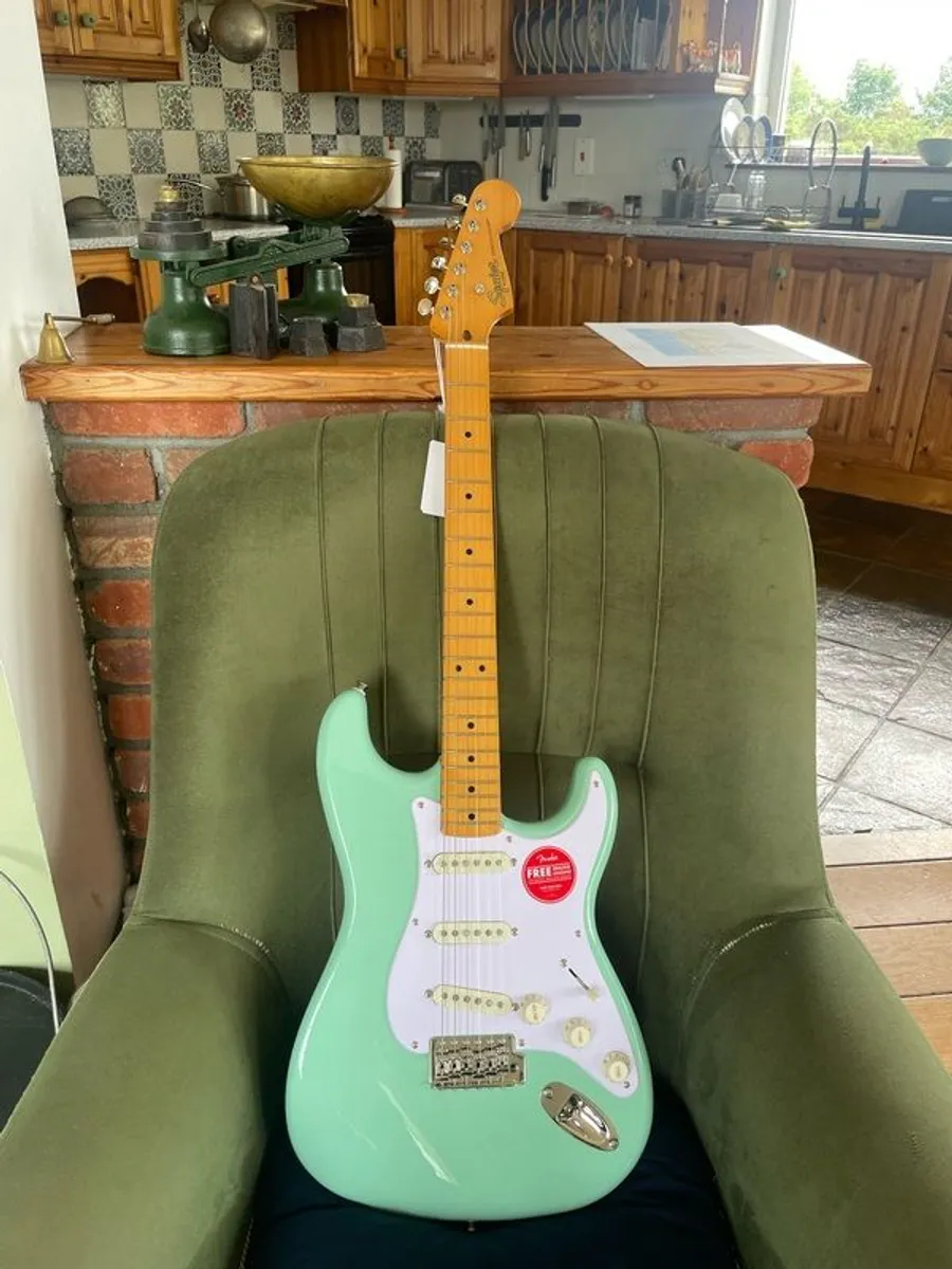 Squier Classic Vibe '50s Strat FSR - Image 2