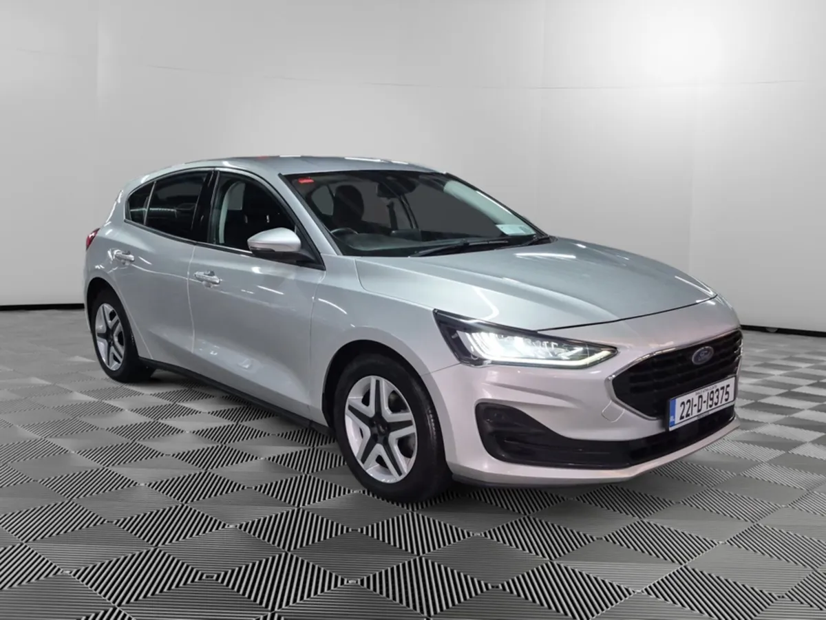 Ford Focus CONNECTED 5DR 1.5 TD 120 S6 S6.2 A8 4DR - Image 3