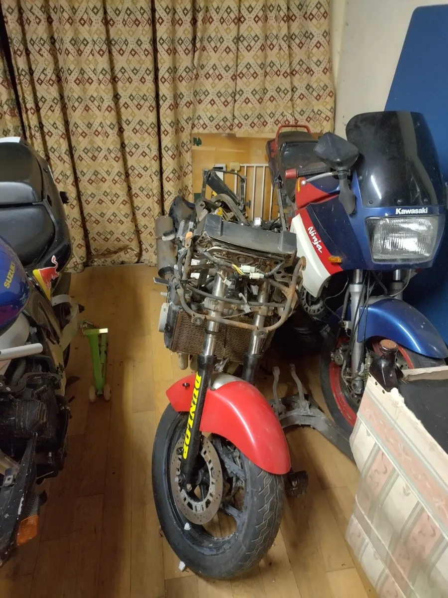 Winter project GPZ & GPX 600’s - Image 1