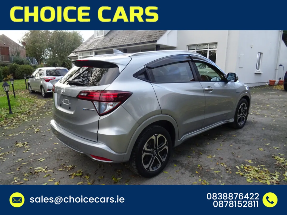 Honda Vezel 1.5 AUTO HYBRID TOP SPEC - Image 4
