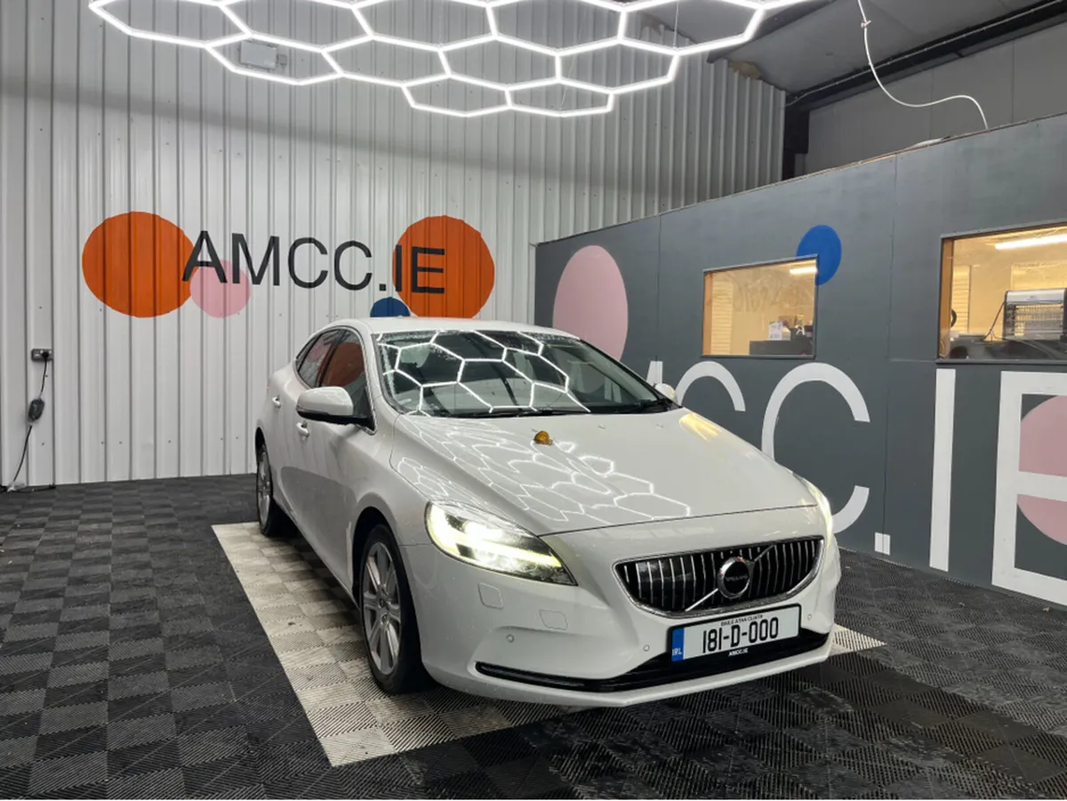 Volvo V40 €17950! 2018 VOLVO V40 2.0 AUTOMATIC D4 - Image 1