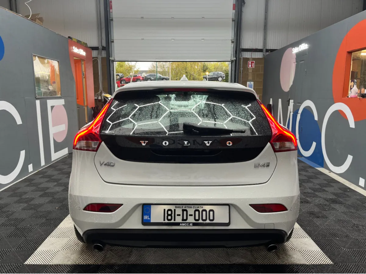Volvo V40 €17950! 2018 VOLVO V40 2.0 AUTOMATIC D4 - Image 3