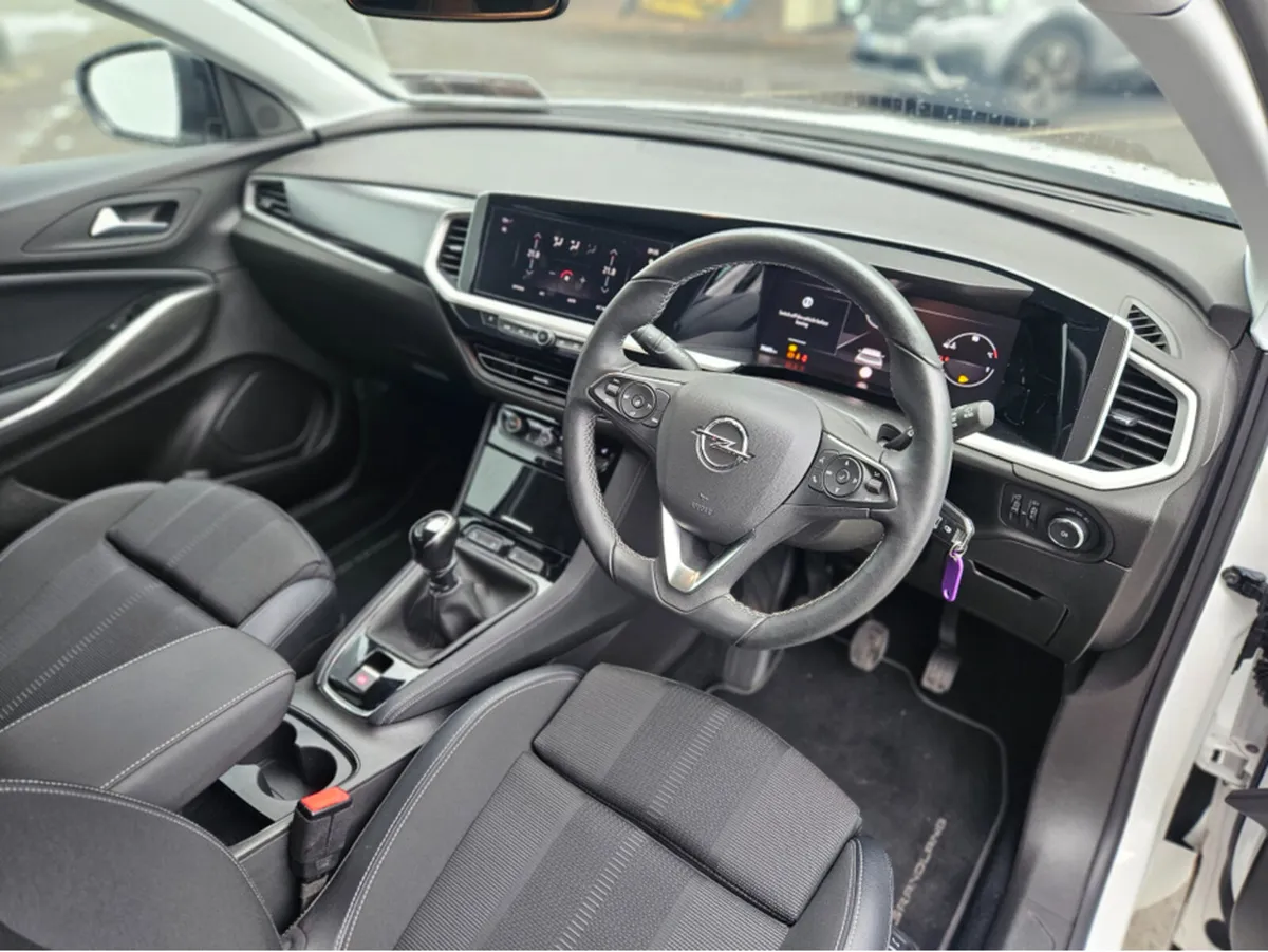 Opel Grandland ELEGANCE-1.2 130PS X - Image 3
