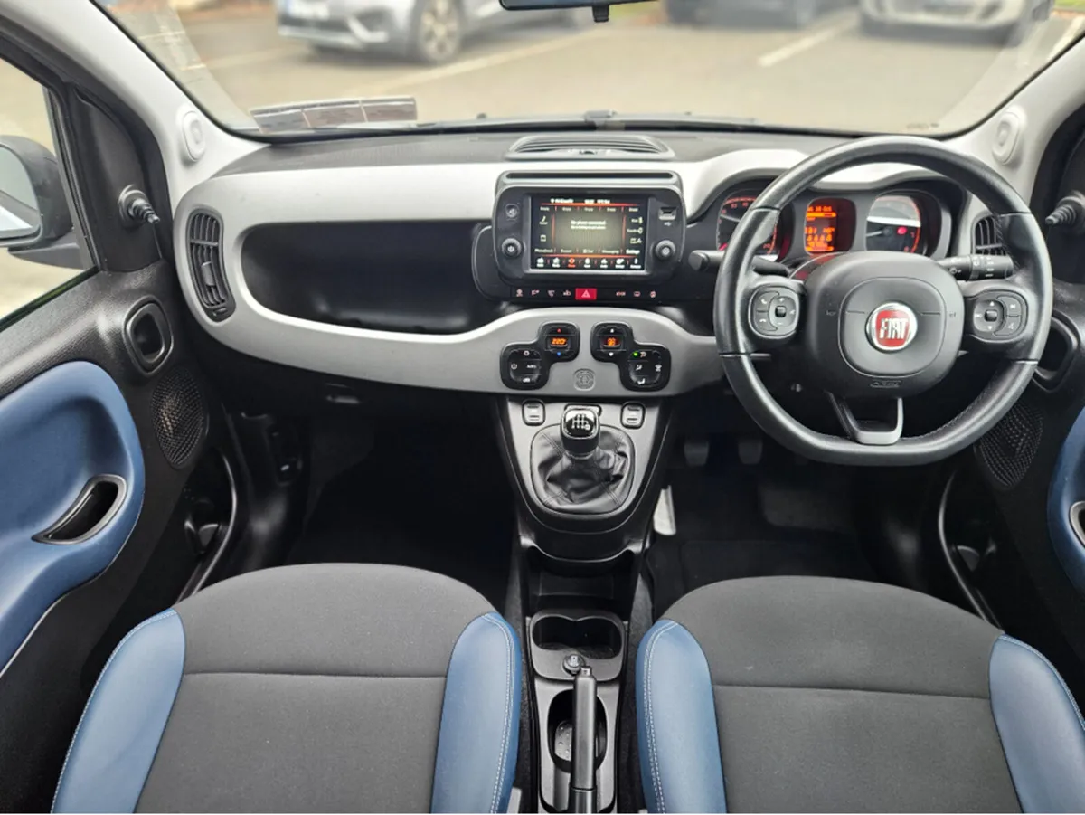 Fiat Panda CITYCROSS 1.0 MHEV 70HP 5DR - Image 2