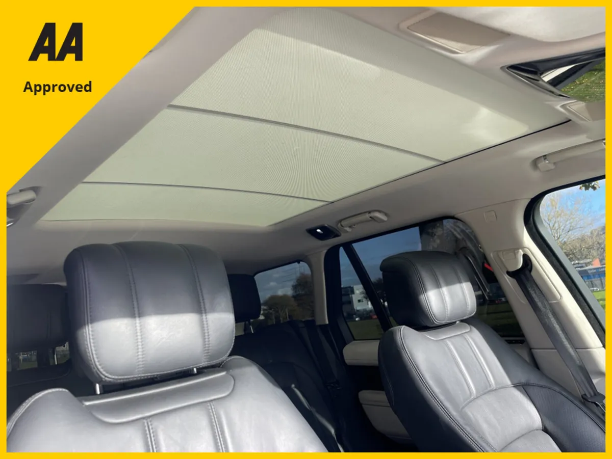Land Rover Range Rover P400E VOGUE SE FREE DELIVER - Image 2