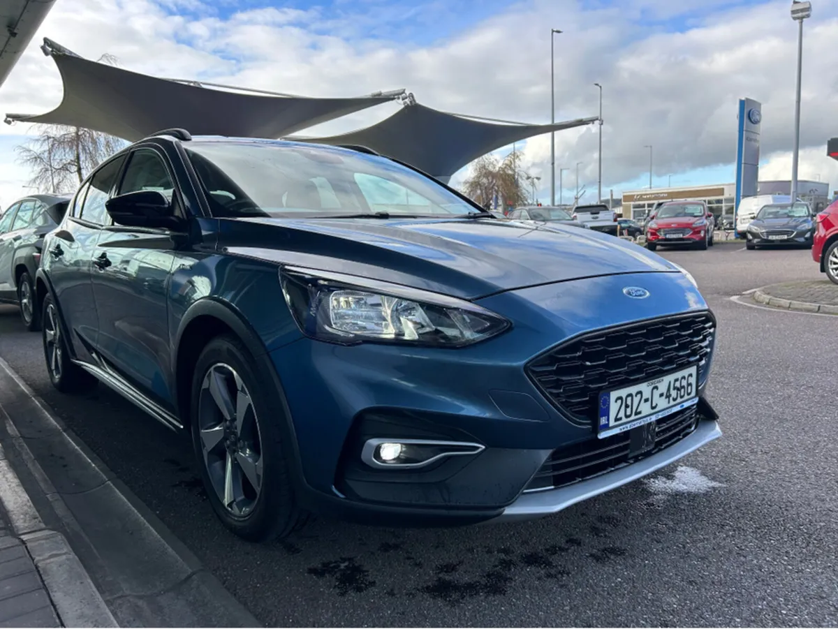 Ford Focus 1.0T 125 5DR - Image 2