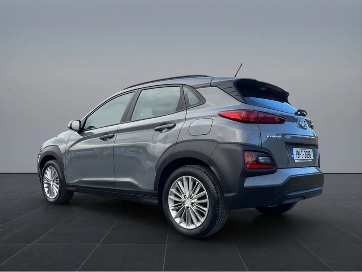 Hyundai KONA 1.O T-GDI SE 120PS 5DR - Image 2