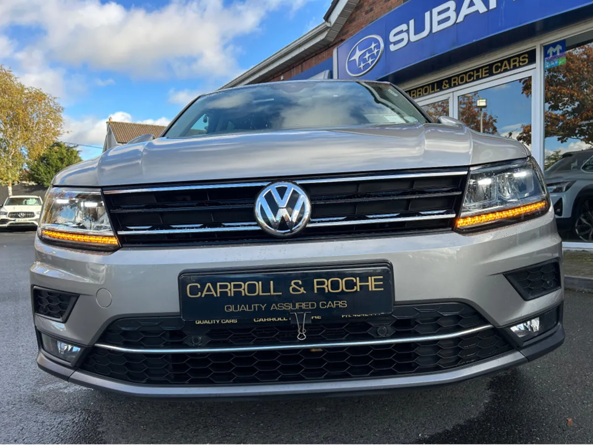 Volkswagen Tiguan Highline + Sunroof - Super Low M - Image 4
