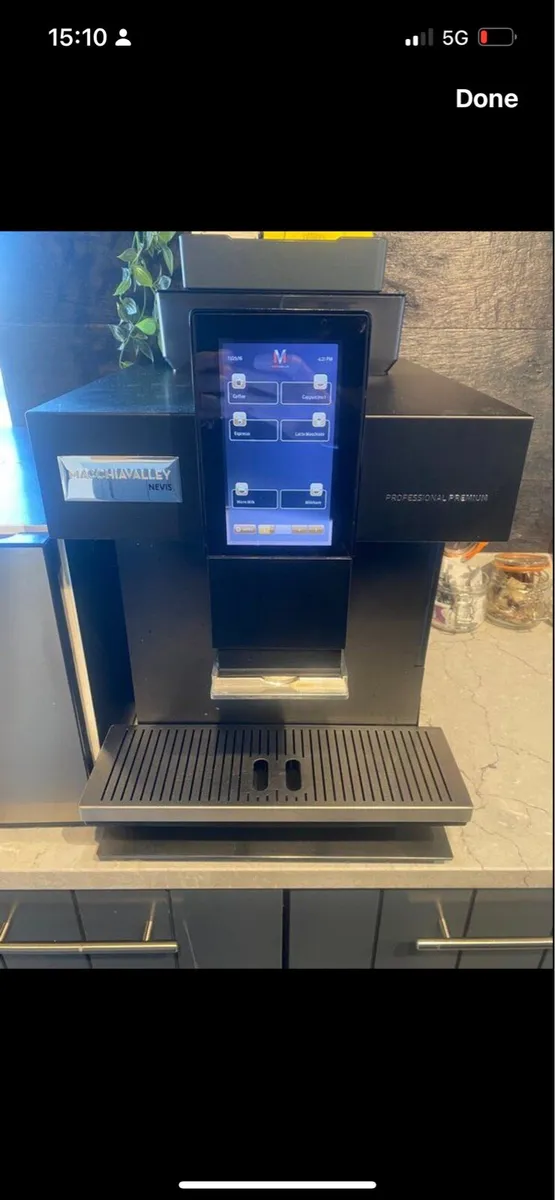 Commercial coffee machine