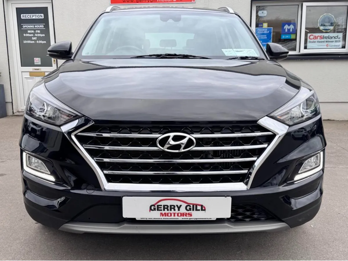 Hyundai Tucson 1.6 SE NAV MHEV DIESEL - Image 2