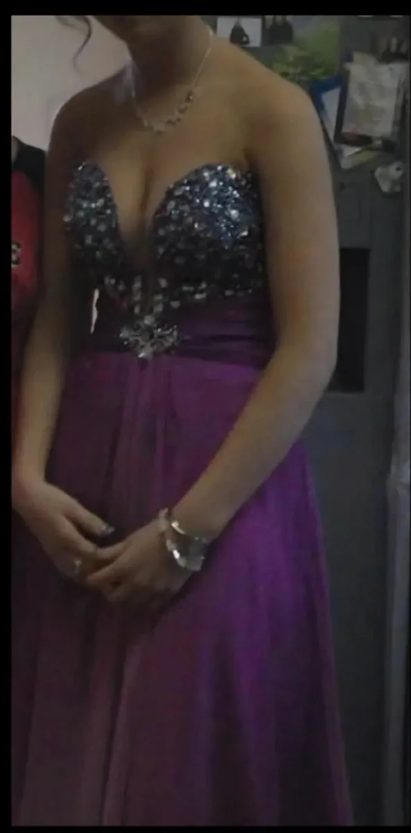 Graduation dress - Image 2