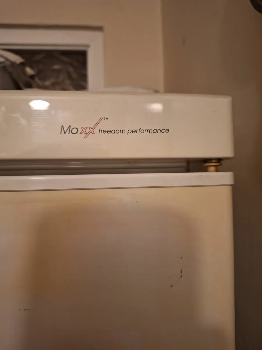 Fridge freezer - Image 4