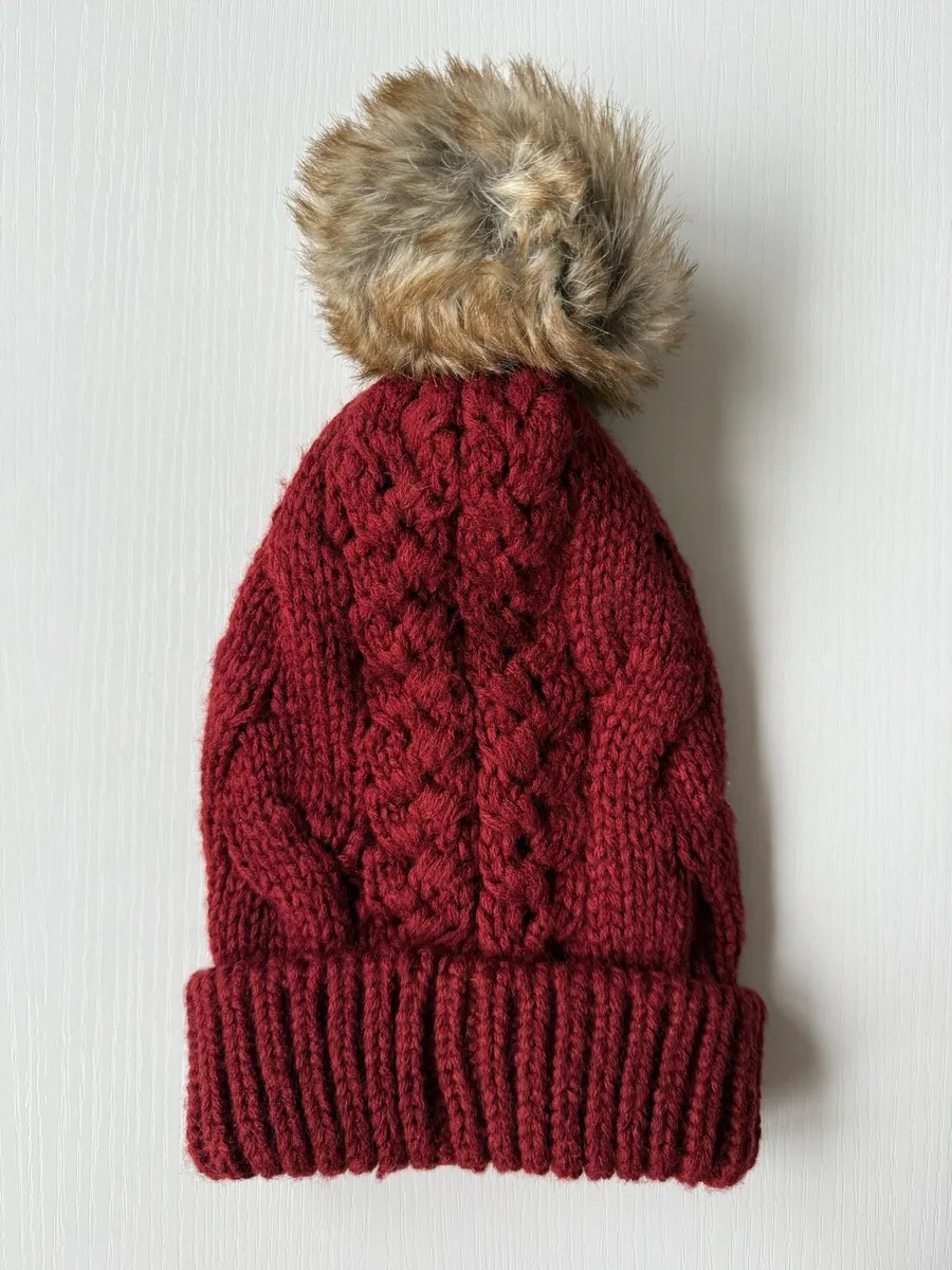 Superdry women ladies beanie hat, like new - Image 3
