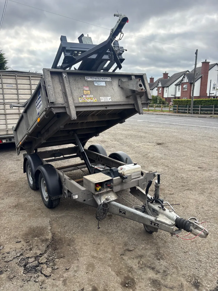 Ifor Williams 8ft tipping trailer - Image 1